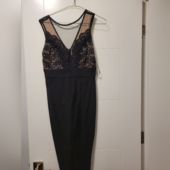 Black Dress - Picture 1 of 2